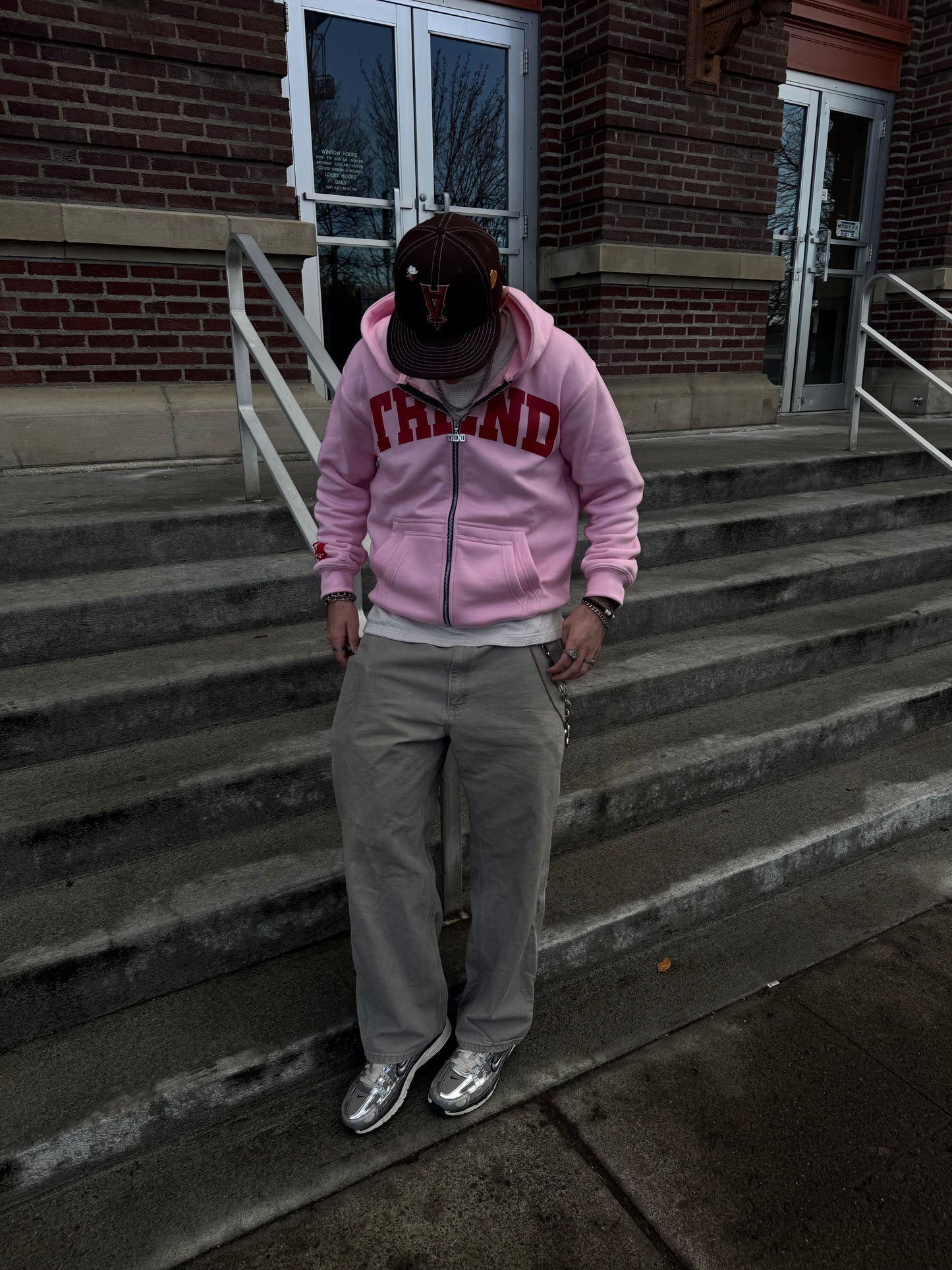 PINK V DAY ZIP UP